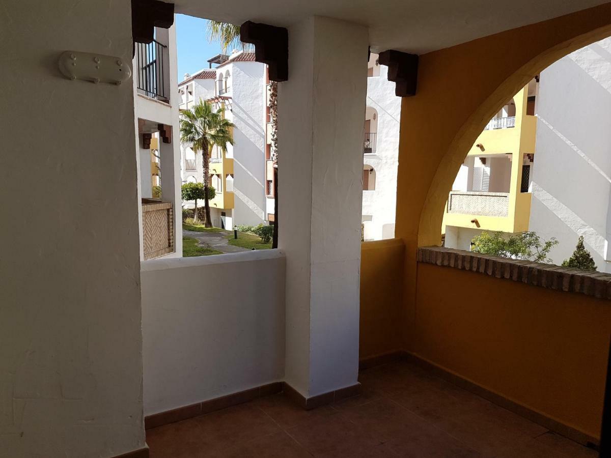 Apartamentos Atlanterra Costa Y Sol Захара де лос Атунес Екстериор снимка